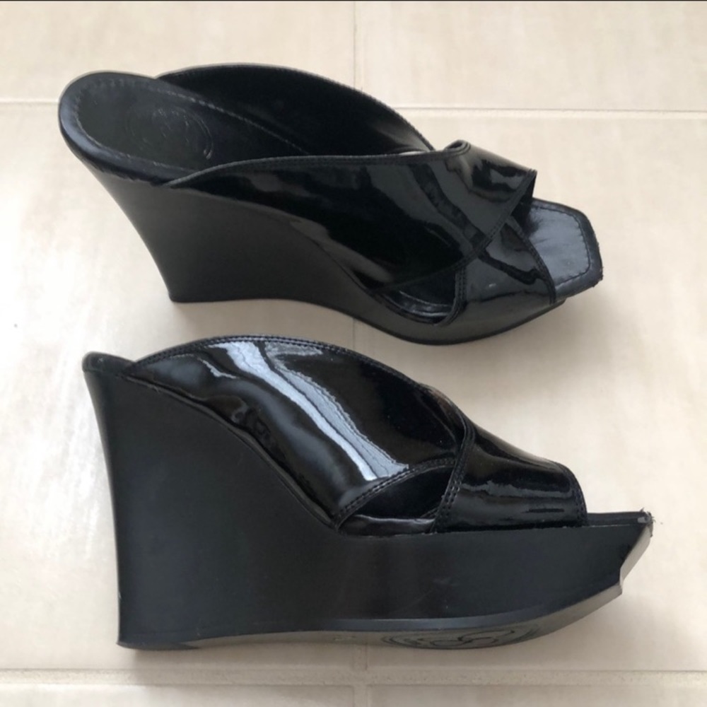 Black Jessica Simpson sandals